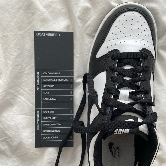 Nike Panda Dunk Low youth size 6 (womens 7) - Picture 4 of 5